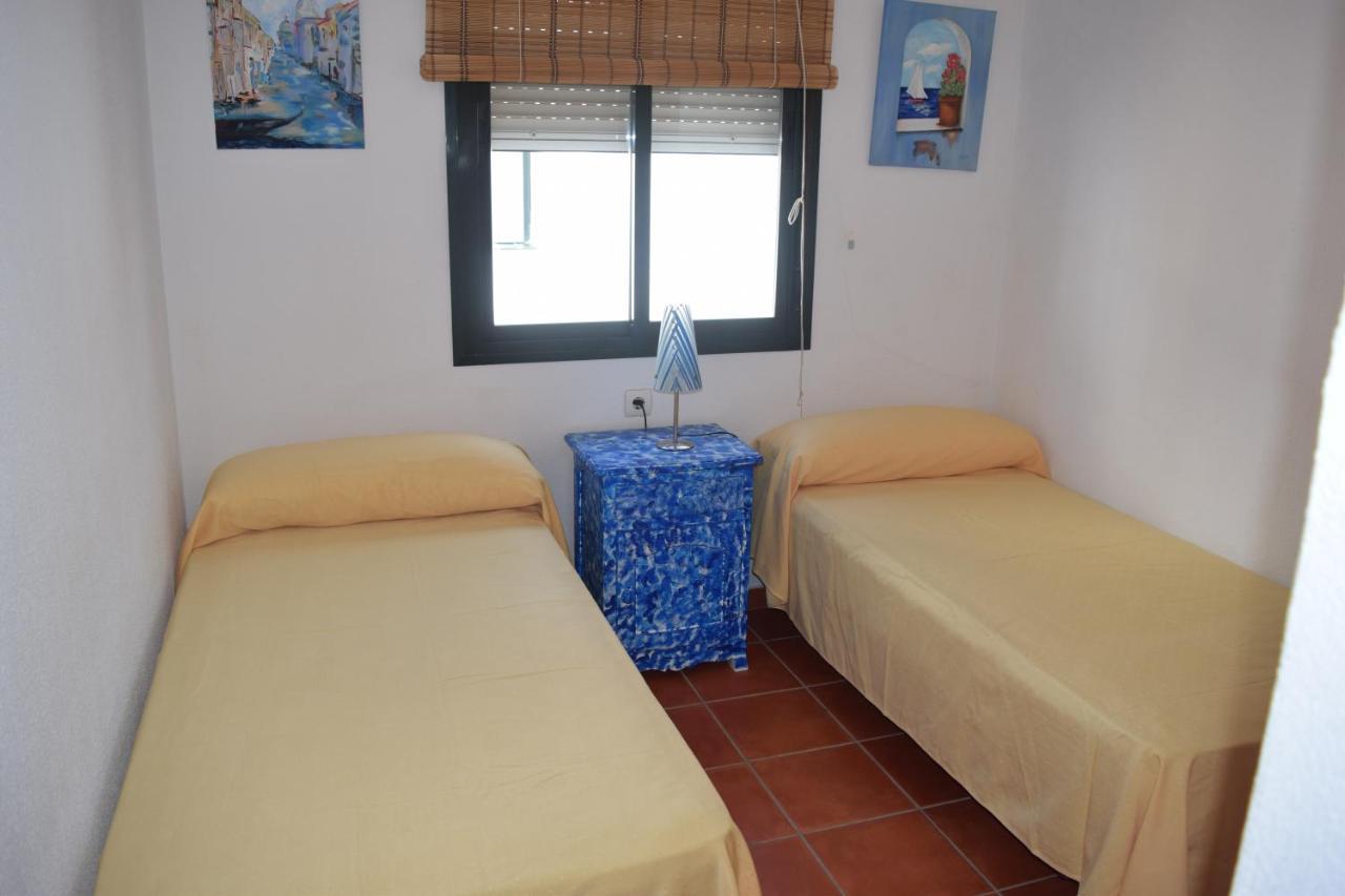 Apartamento En La Barrosa ชิกลานา เด ลา ฟรอนเตรา ภายนอก รูปภาพ